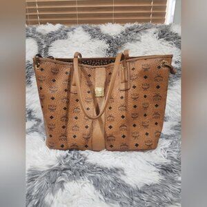 Preloved Mcm Liz Reversible Medium Visetos tote bag